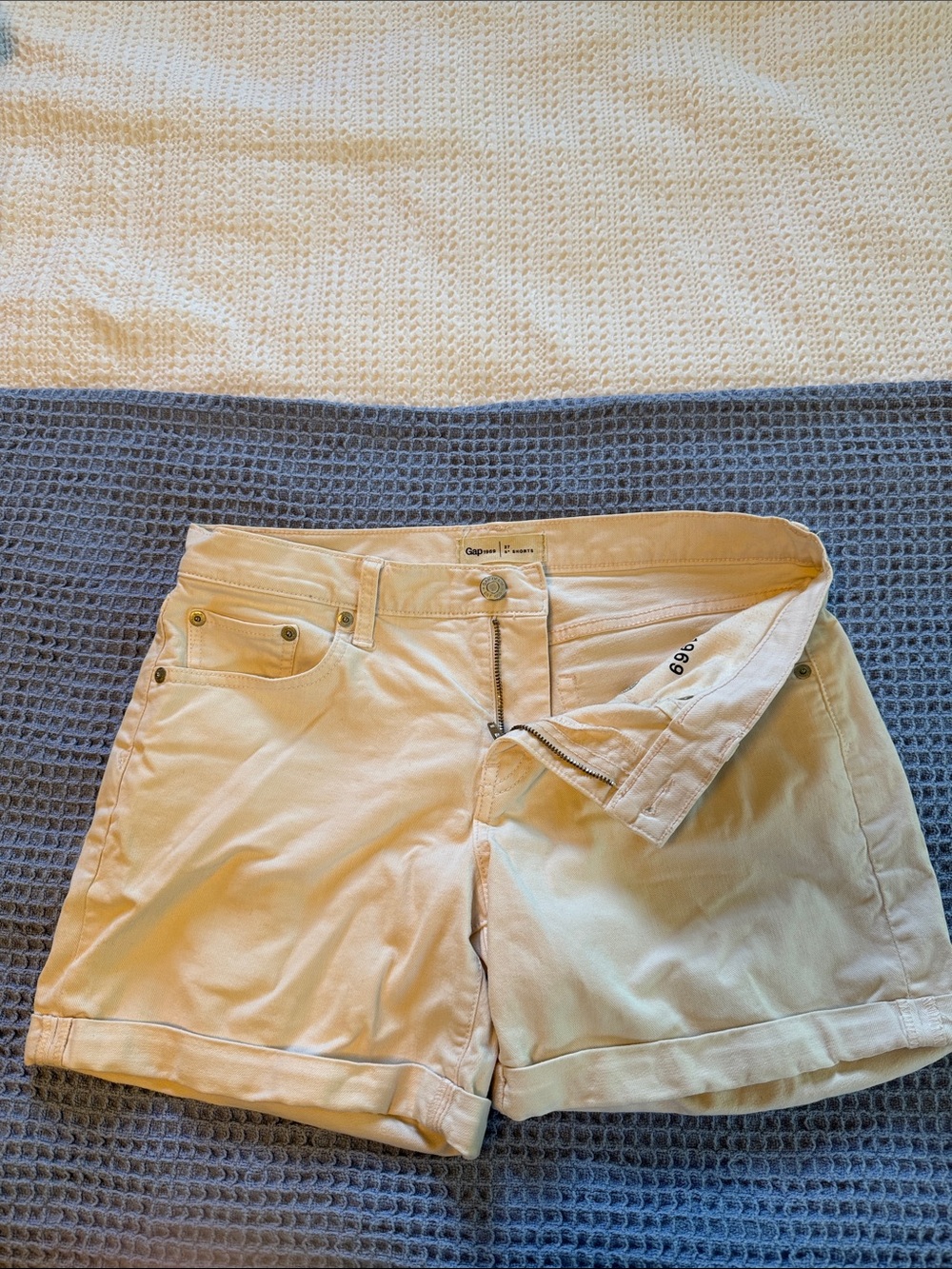 GAP 5” inch Shorts